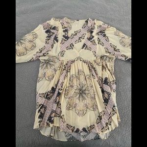 NWOT FREE PEOPLE flowy top